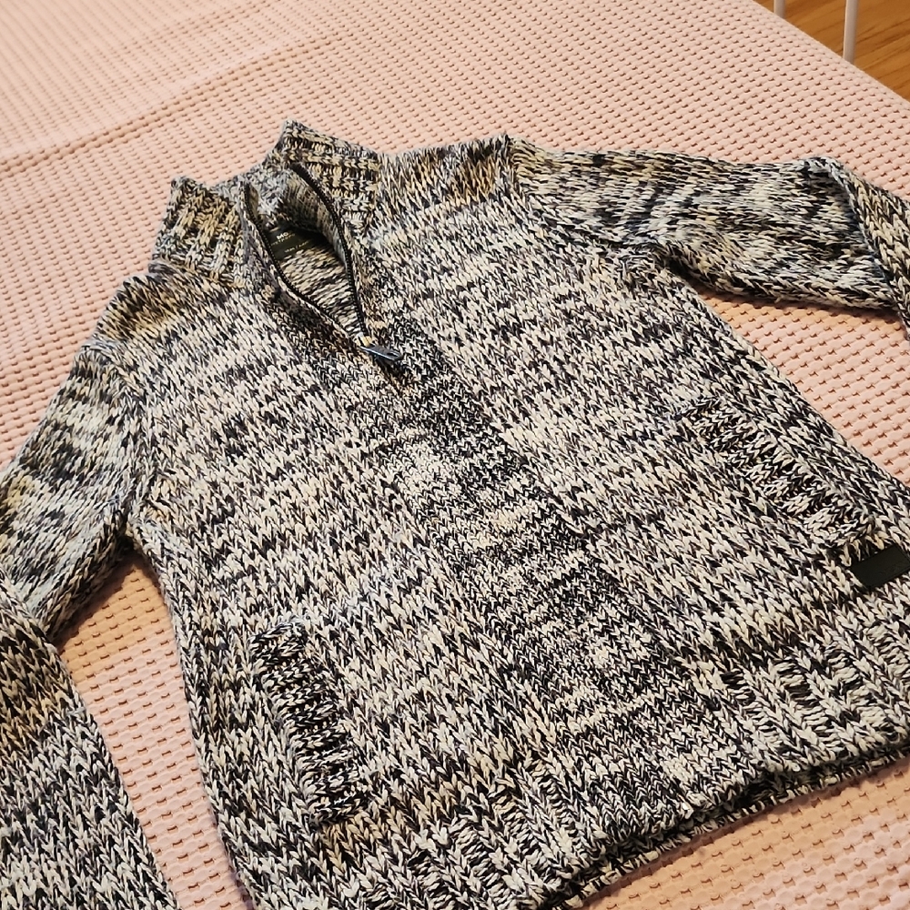 Mexx Men’s Black & White Zip Sweater